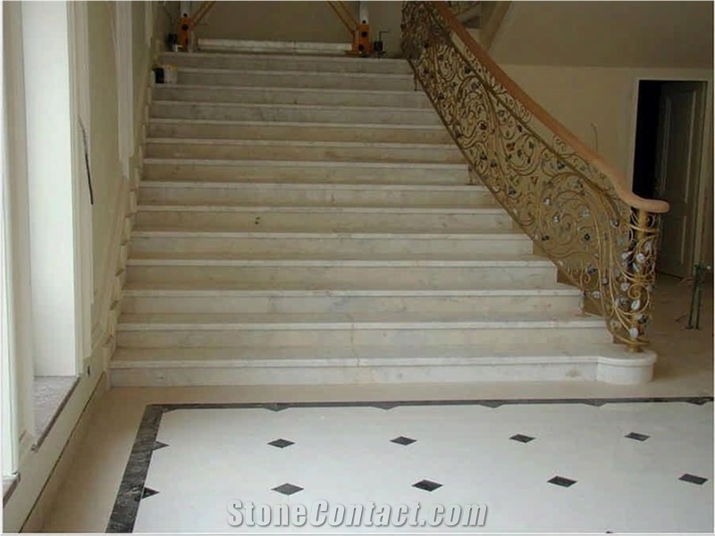Bianco Rosa Marble Staircase
