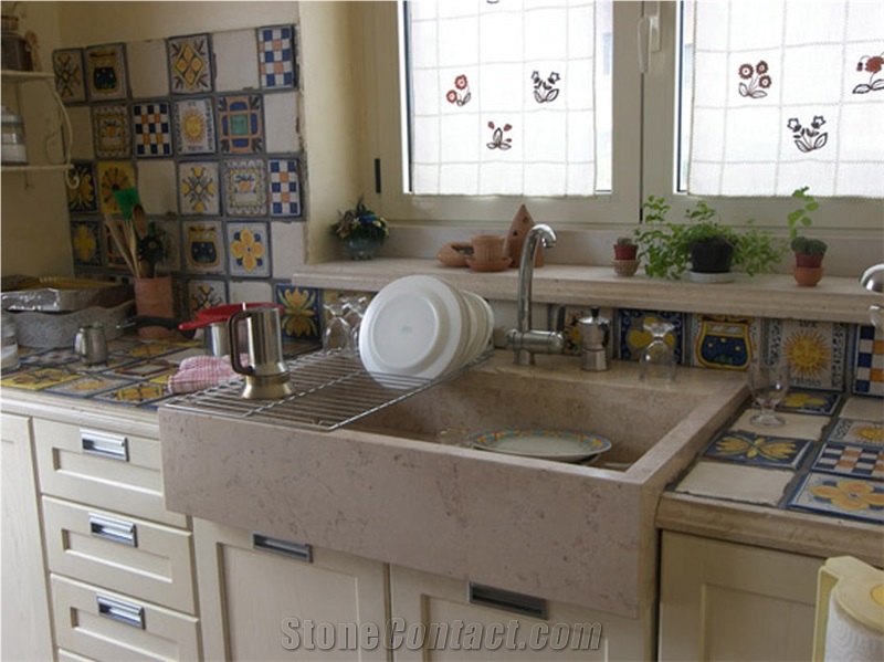 Perlato Coreno Limestone Kitchen Top with Farm Sink
