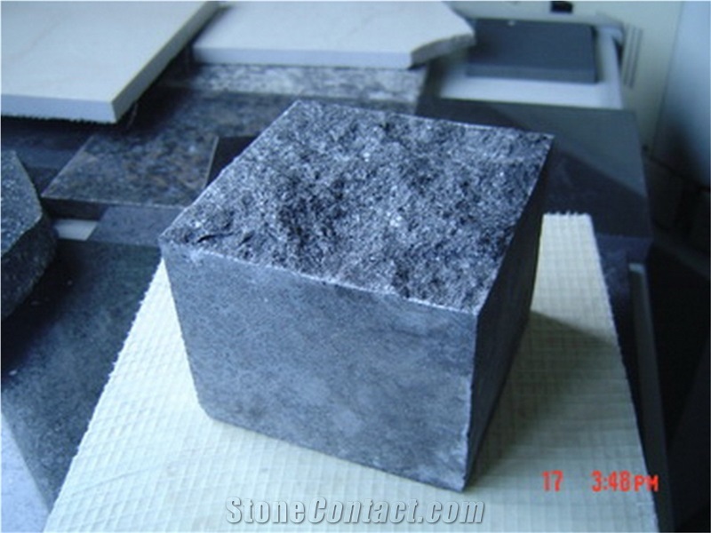 G684 Black Basalt Cobble Stone, Cube Stone Surface Natural Split, Paving Stone for Driveway