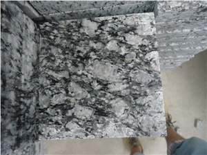 Spary White Granite Slabs/Tile for Wall, Cladding/Cut-To-Size for Floor Covering, Interior, Decoration, Indoor Metope, Stage Face Plate, Outdoor, High-Grade Adornment, Lavabo, Quarry Owner