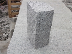 G682 Granite Cubestone,Yellow Cube Stone, Rustic Cubestone,China Yellow Cubestone,Yellow & Rusty Granite Cube Stone,Cobble Stone,Paving Sets,Garden Stepping Pavements,Courtryard Road Pavers,