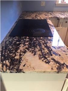 Translucent Crystal Granite on the Kitchen Peninsula, Yellow Granite Kitchen Countertops Brazil