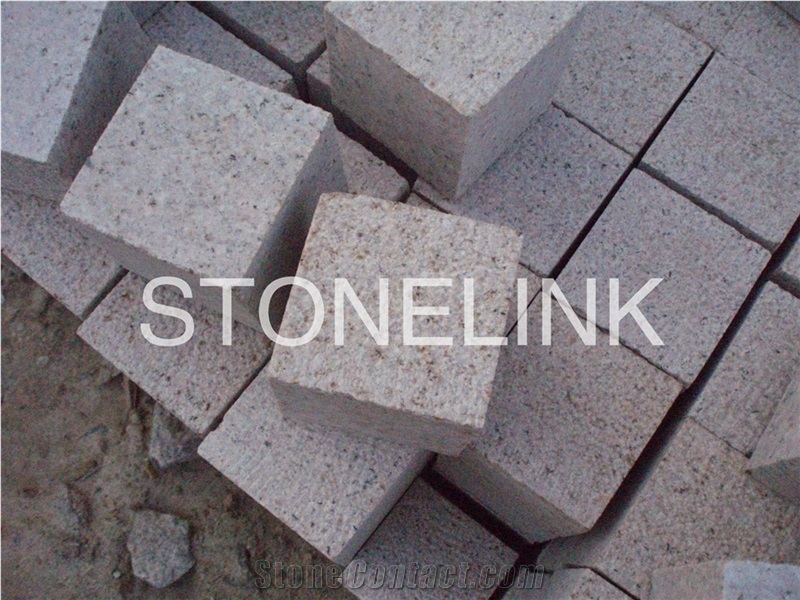 Slcu-015, G682 Granite Cube, Gold Beige Granite Paving, Top Bush-Hammered