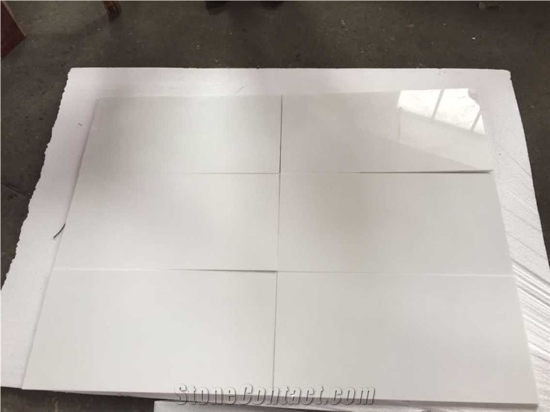 White Nano Glass Quartz Stone Tiles