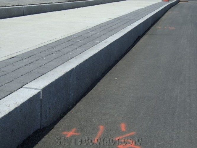 Barre Grey Granite Curbs