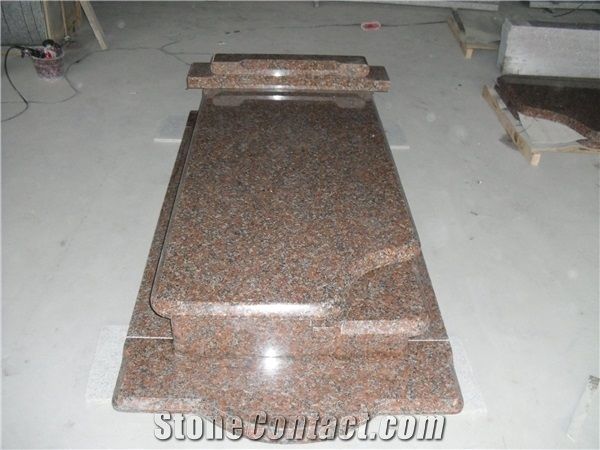 China Cheap Popular G562 Maple Guilin Red Granite Tombstones, Monument Design, Single for Poland Market, Western Style Gravestone, Cemetery Funeral Stone Use, Family Tombstones