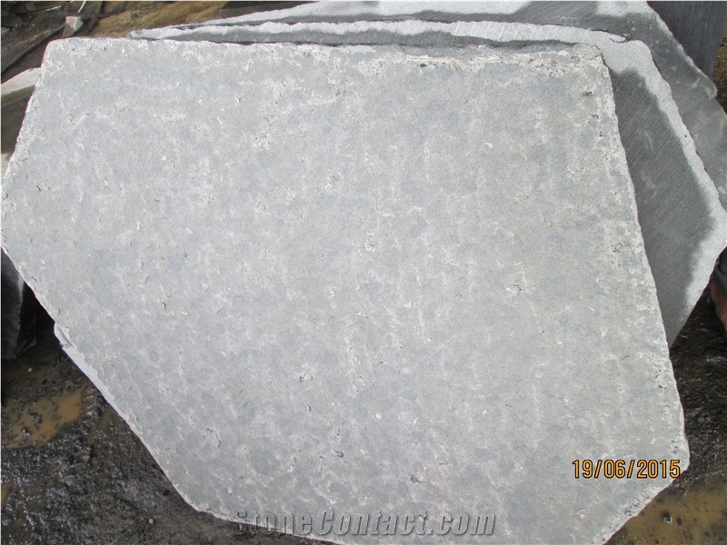 Vietnam Grey Basalt Garden Stepping Stone