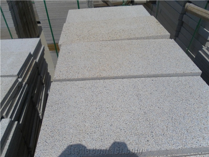 Yellow Granite Slabs & Tiles, China Yellow Granite