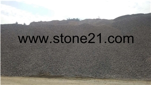 China Yellow Granite Gravel Stones