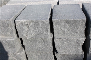 G370b Dark Grey Granite Cobble Stones