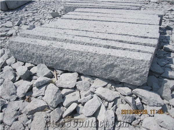 G341 Granite Finland Curbs V-Stone Natural Quality