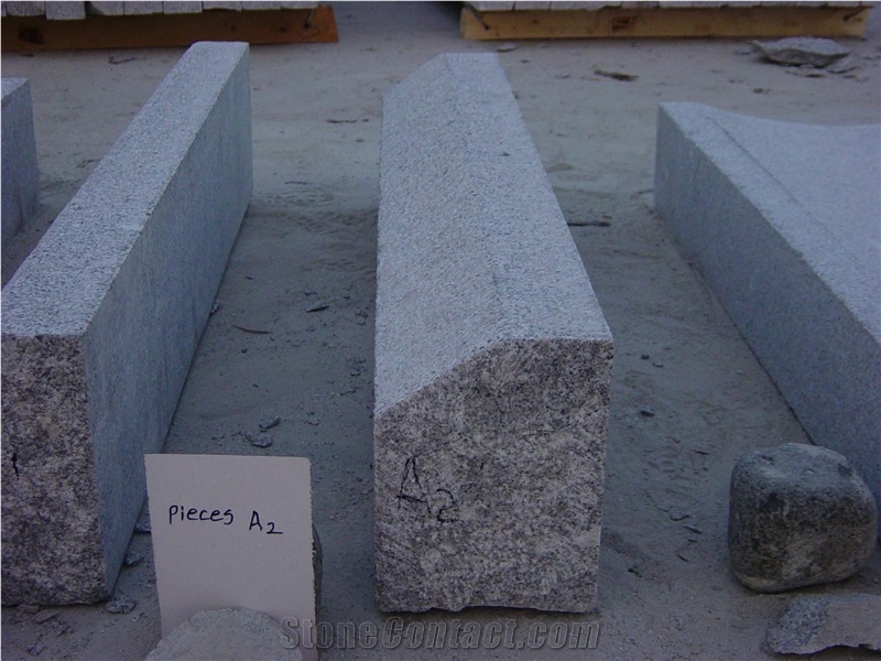 Kerbstone New Quality Sawn/Flamed