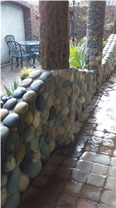 Mexican Beach Pebbles Garden Retaining Wall