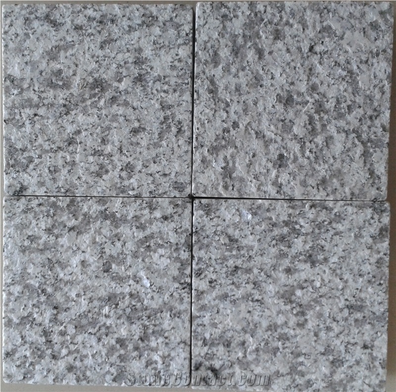 Silver grey granite pavement, bush hammered granite pavers