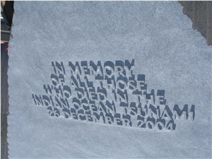 Du Tarn Granite Memorial Of the Tsunami in London, England