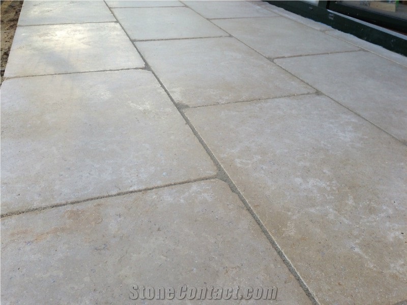 Sandy Creek Limestone Tumbled, Honed Tiles