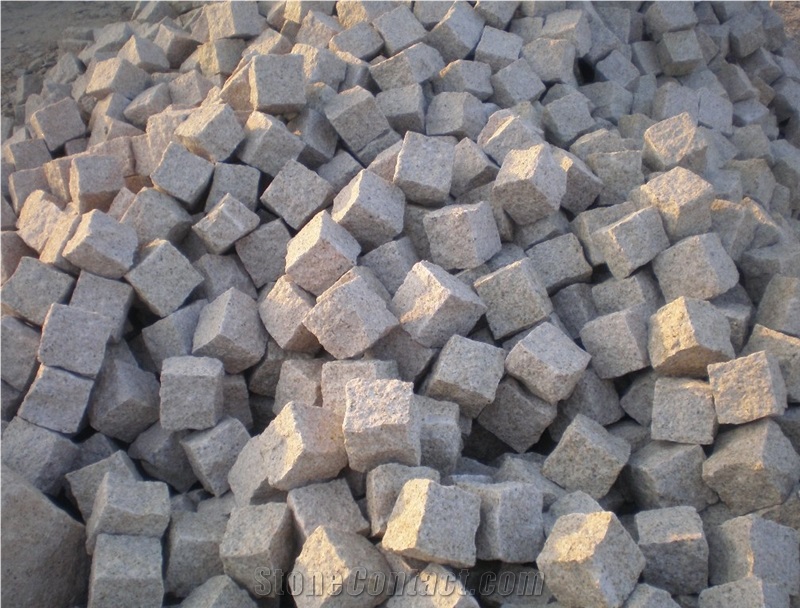 G682 Granite Cubestone, China Yellow Rust Granite Cobble Stone for Paving Outside