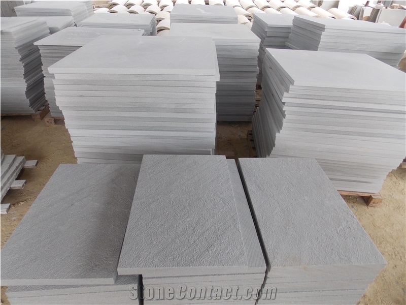 Off-White Sandstone Slabs Tiles