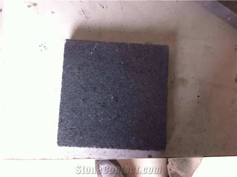 China Black Granite G693 Slabs Tiles