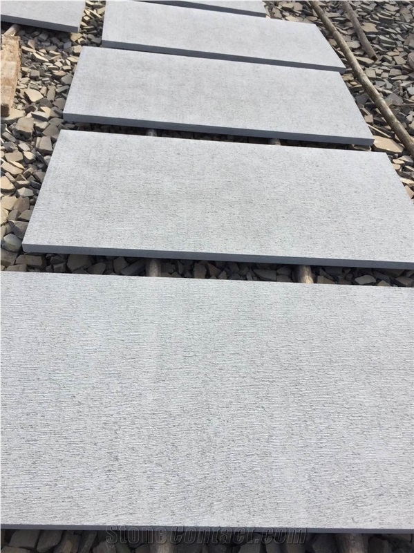 Basaltina/Lava Stone/Flooring/Walling/Paving/Honed/Polished/Sandblasted /Hainan Grey Basalt/ Basalt Tiles&Slabs/China Basalt