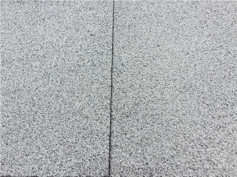 China Grey Basalt/Basaltina/Lava Stone/Flooring/Walling/Paving/Honed/Polished/Sandblasted /Hainan Grey Basalt/ Basalt Tiles&Slabs