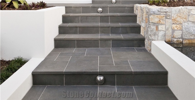 China Honed Bluestone Slabs&Steps/Black Basalt/Kerbstone/Lava Stone Basaltina /Basalto /Inca Grey for Walling Flooring,Cladding