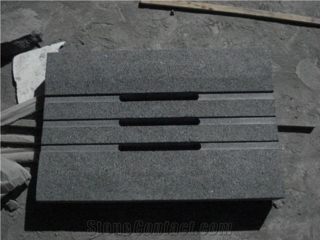 G684 /Black Basalt/Raven Black/ Black Pearl/China Black Basalt Tiles&Slabs/Flooring/Honed/Flamed/Polished/Walling/Paving/Stepping/Kerb