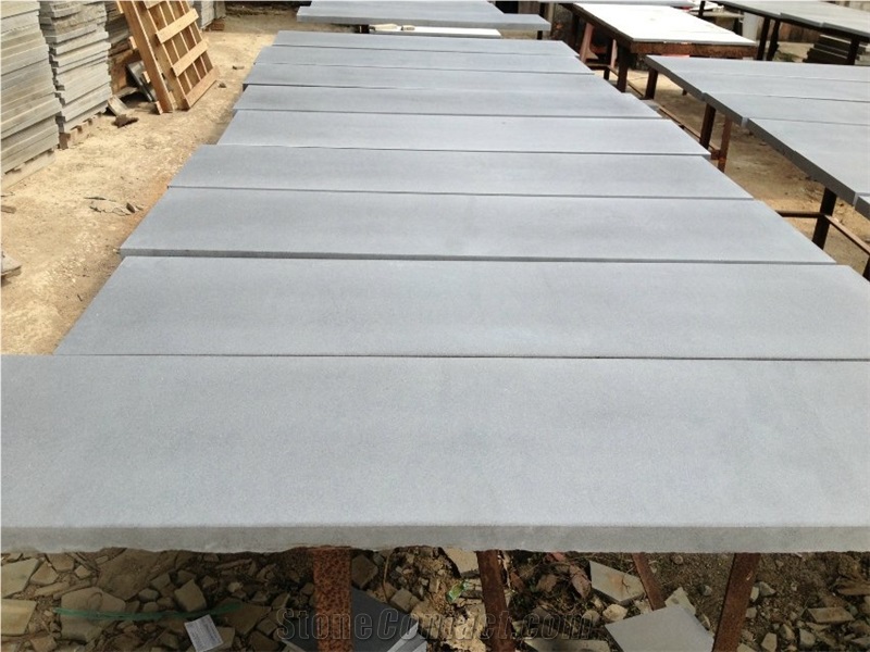 Grey Basalt Tiles&Slabs/Hainan Grey Basalt/Basaltina/Lava Stone/Paving/Flooring/Walling/Honed/Polished/Sandblasted