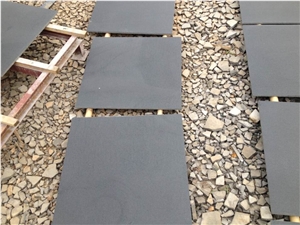 Hainan Black Basalt/Dark Basalt/Tiles&Slabs/Flooring/Paving/Walling/Sawn/Honed/Polished/Sandblasted/Bushhammered/Chiselled