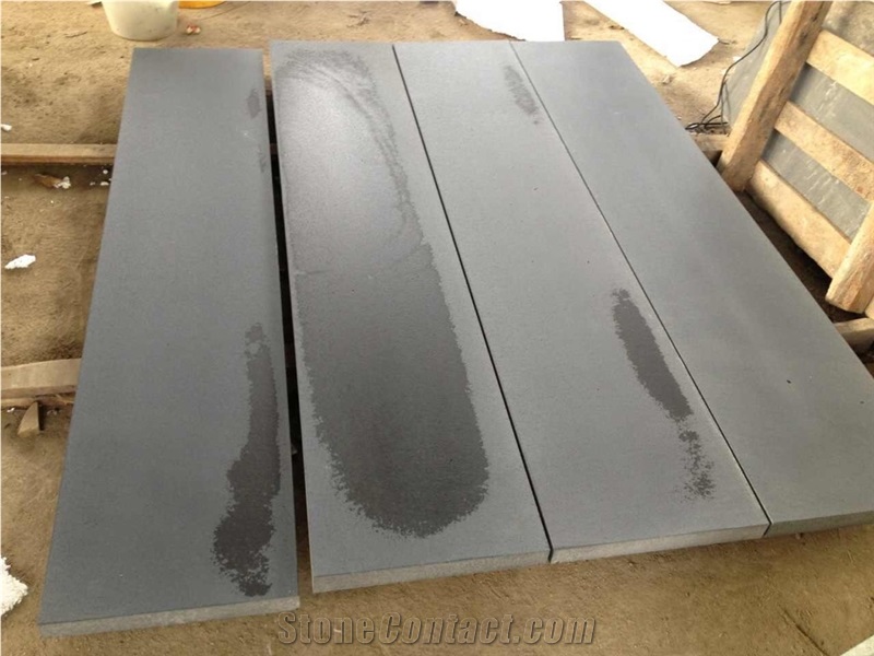Hainan Grey Basalt/Basaltina/Lava Stone/Walling/Flooring/Honed/Polished/Tiles&Slabs