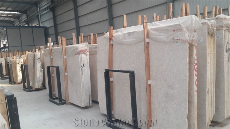 Amman White Roses, Beige Marble Delicato Cream, Qualitative Hard,Steady Surface, Big Slabs in Stock,Supply Spot Goods on the Long-Term Base,Thickness 2cm,Slap-Up Decoration
