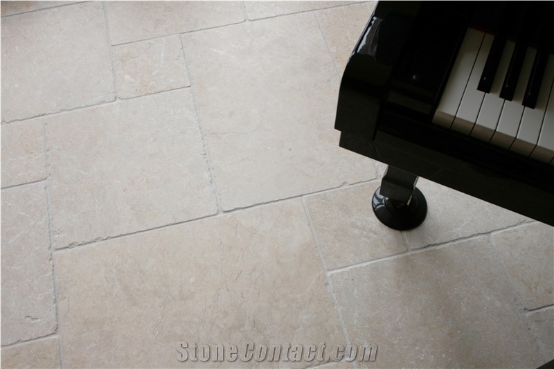 Crema San Fernando Tumbled Floor Tiles Exclusive