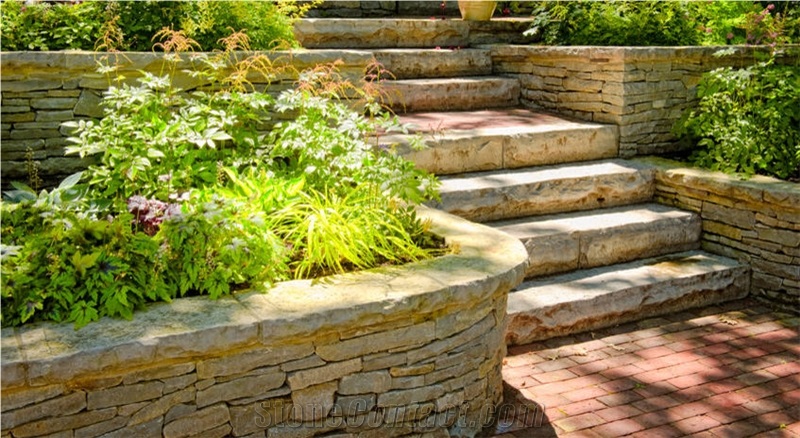 Garden Retaining Wall Natural Stones for Flooring and Landscape Decor