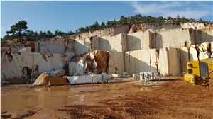 Beige Limestone Of Turkey Blocks