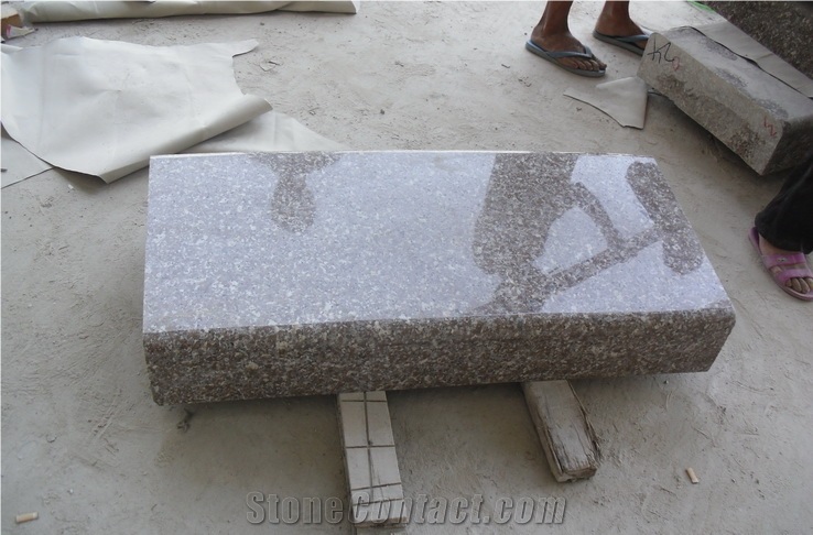 Chinese Cheap Popular Zhangpu Red Granite G648 Pink Polished Kerbstone Price, Bullnose/Round Edge Curbs/Kerbs Side Stone, Outdoor Exterior Natural Road Stone Use, Big Steps, Skirting, Quarry Owner