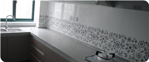 Quartz Stone Polished Surfaces Vanity Tops Kitchen Tops with Eased Edge Profile and Customized Edges Available 2cm Thick