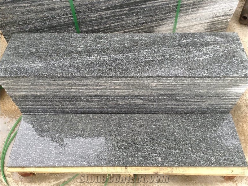 G302 Landscaping Dark Veins Granite