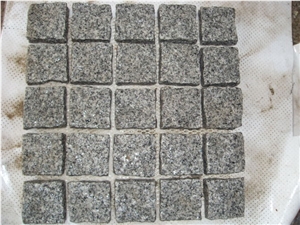 Fargo Natural Granite Setts with Plastic Mesh on Back, G654 Cube Stone, China Impala/Padang Dark/Sesame Black Paving Stones for Walkway/Courtyard/Driveway/Garden Road/Exterior Flooring