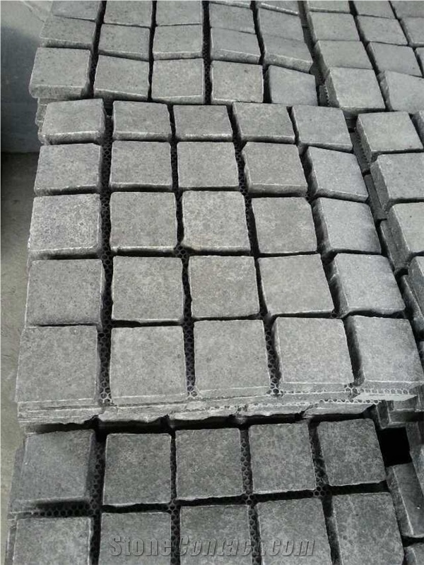 Cobble Stone/On Mesh/Pavers/Black Basalt/G684/China Dark Basalt/Flamed