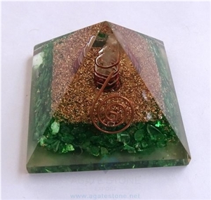 Green Orgone Energy Pyramid with Crystal Point, Orgonite Green Onyx Pyramid, Healing Reiki Crystal