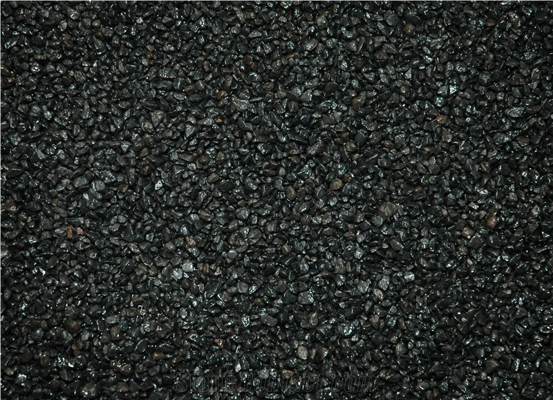 2-4 & 4-6 mm Tumbled Basalt Pebbles