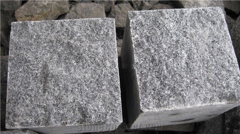 Granite Cubic Paving Stone,G654 Natural Split Paving Stone,China Padong Padang Black Granite Grey Pavers Outside