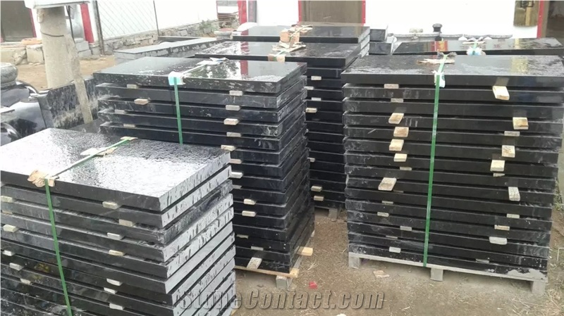 China Hebei Black Granite Tombstones Upright Headstone Good Prices