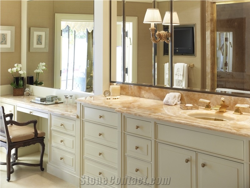 Malibu Honey Onyx Master Bathroom