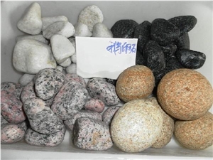 Muticolor Granite Pebble Stone