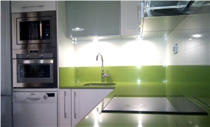 Apple Green Quartz Stone Surface for Prefab Countertops Your First Kitchen Countertop Options Nonporous More Durable Than Granite Countertops Slab Size 3200*1600 or 3000*1400