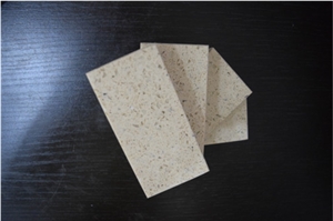 Enviroment-Friendly&Safety Mirror Collection White Quartz Stone with Bright Surface,Easy Wipe,Easy Clean Slab Standard Sizes 126 *63 and 118 *55 with High Hardness and High Compression Strength