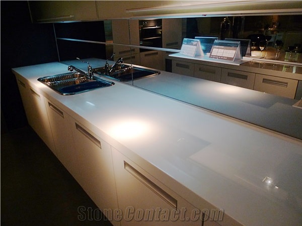 Pure Quartz Stone Slabs for Kitchen Island Tops and Surroundings,Free Maintenance and High Hardness