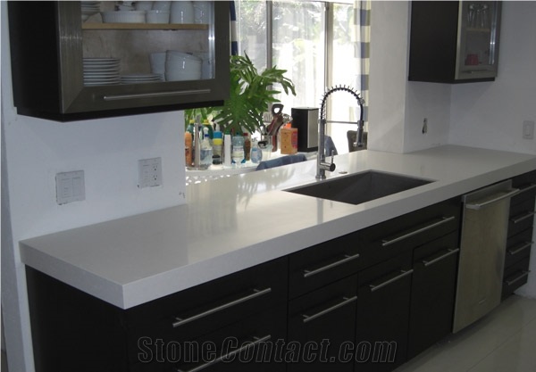 Quartz Stone That Look Like Carrara Marble for Pre-Fabricated Countertop with Single Bowl,Normally Produced Slab Size 118*55 and 126*63,Top Quality and Service,More Durable Than Granite