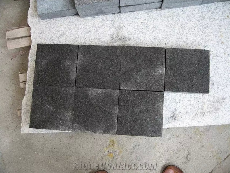 Dark Grey Granite Flamed Surface Cube Stone Cobble Stone Paving